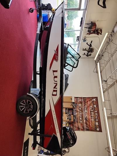 BOATZON | 2024 Lund 1875 Crossover XS Sport