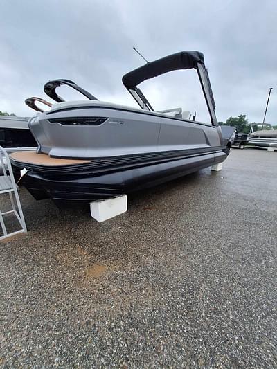 BOATZON | 2024 Manitou 24 EXPLORE NAVIGATOR MAX TRIFOLD STEALTH DE