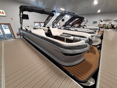 BOATZON | 2024 Manitou 26 EXPLORE SWITCHBACK TRIFOLD SHP 575