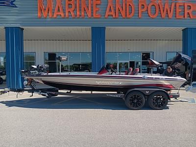 BOATZON | 2024 Phoenix Boats 921 Elite