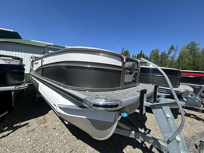 BOATZON | 2024 Premier 230 Solaris RF