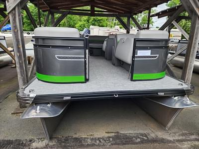 BOATZON | 2024 Qwest Pontoons 820 EClass XRE LT BOATZON | 2024 Qwest Pontoons 820 EClass XRE LT