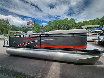 BOATZON | 2024 Qwest Pontoons EClass Lanai E18 L BOATZON | 2024 Qwest Pontoons EClass Lanai E18 L