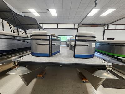BOATZON | 2024 Qwest Pontoons EClass RLS E20 L BOATZON | 2024 Qwest Pontoons EClass RLS E20 L