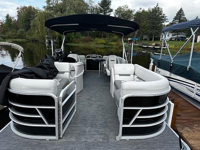 BOATZON | 2024 Sweetwater Xperience Xperience Split Bench SW 2286 SBX