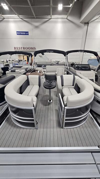 BOATZON | 2024 Sylvan 822 CLZ Tritoon