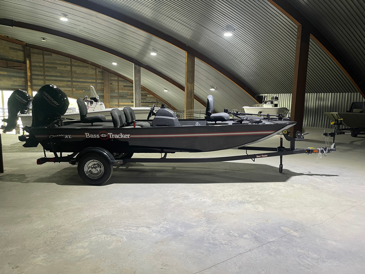 2024 Tracker Boats Tracker Boats Bass Tracker Classic XL 2024 - Sold Boat