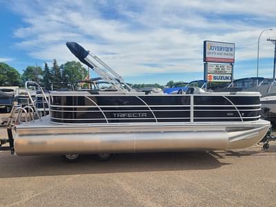 BOATZON | 2024 Trifecta LE Series 22RF With A 50HP Suzuki Motor