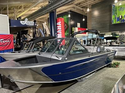 BOATZON | 2025 Alumaweld 20 STRYKER SPORT