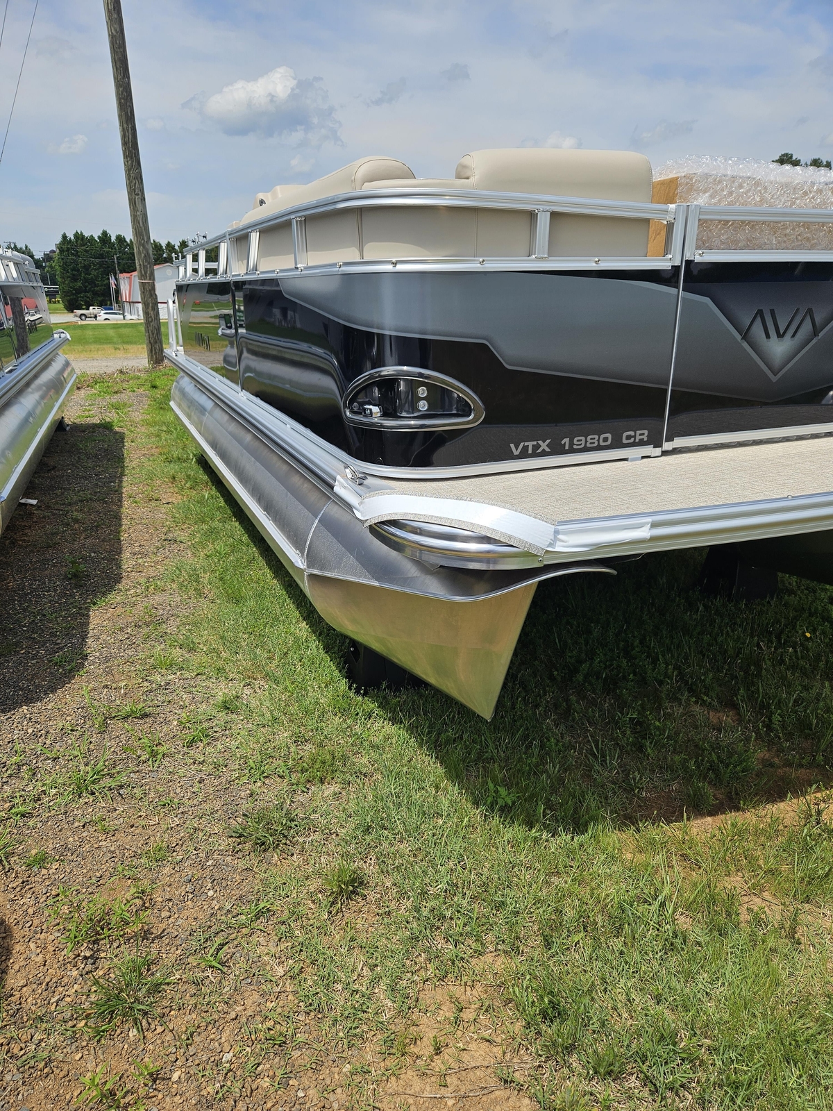 2025 Avalon Avalon 1985 VTX Cruise 2025 - Sold Boat