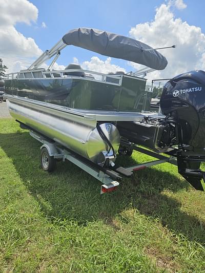 BOATZON | 2025 Avalon 1985 VTX Quade Fish