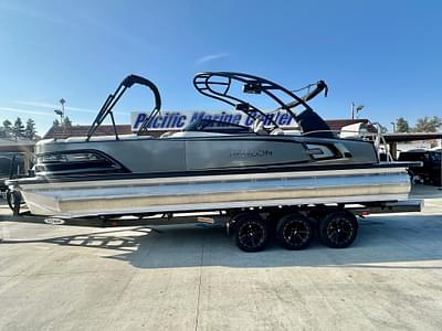 BOATZON | 2025 Avalon 27 Excalibur LTD Quad Lounge Windshield w 400HP Mercury