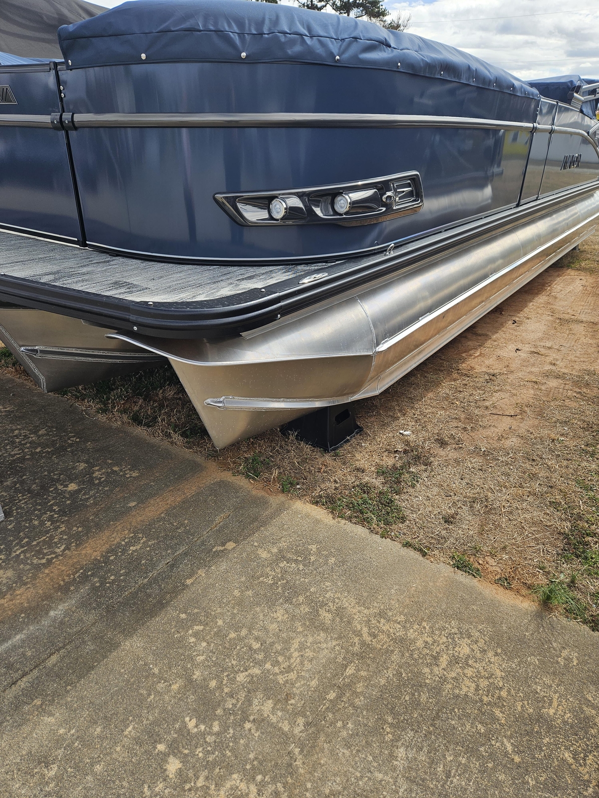 2025 Avalon Avalon 2785 Catalina Entertainer 2025 - Sold Boat