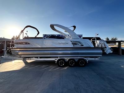 BOATZON | 2025 Avalon Excalibur Elite Windshield w 500HP Mercury