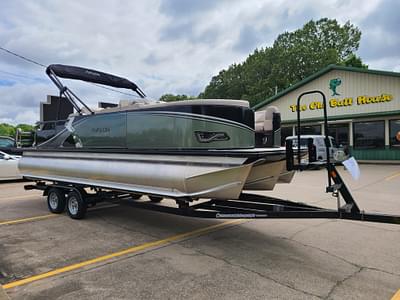 BOATZON | 2025 Avalon LSZ Rear Lounger BOATZON | 2025 Avalon LSZ Rear Lounger