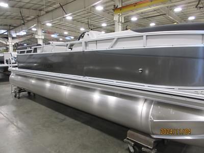 BOATZON | 2025 Avalon Venture 85 Quad triple log with trailer and Suzuki DF 200