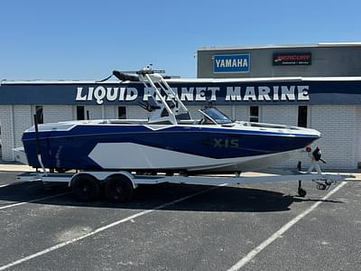 BOATZON | 2025 Axis Wake Research A Series A245