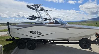 BOATZON | 2025 Axis Wake Research T Series T220 BOATZON | 2025 Axis Wake Research T Series T220