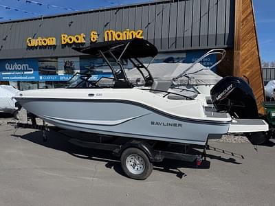 BOATZON | 2025 Bayliner D 20