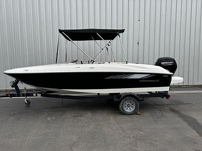 BOATZON | 2025 Bayliner E Series Element E18