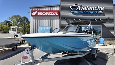 BOATZON | 2025 Bayliner M17 BOATZON | 2025 Bayliner M17