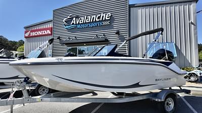 BOATZON | 2025 Bayliner M17 BOATZON | 2025 Bayliner M17