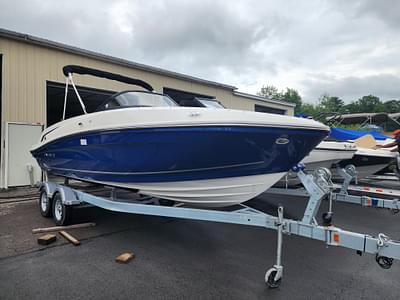 BOATZON | 2025 Bayliner VR Series VR6 Outboard BOATZON | 2025 Bayliner VR Series VR6 Outboard