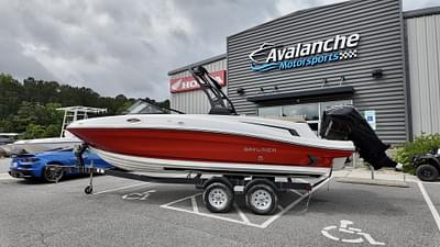 BOATZON | 2025 Bayliner VR6
