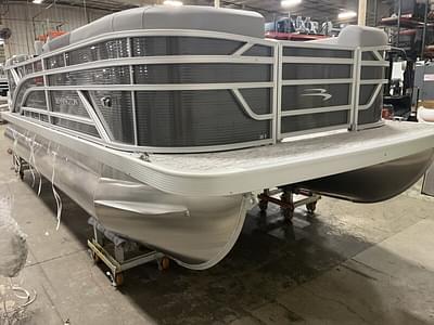 BOATZON | 2025 Bennington 20 S STERN RADIUS BOATZON | 2025 Bennington 20 S STERN RADIUS