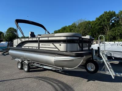 BOATZON | 2025 Bennington 20 SSB SwingBack Tritoon with Yamaha VF150 VMax SHO Trailer BOATZON | 2025 Bennington 20 SSB SwingBack Tritoon with Yamaha VF150 VMax SHO Trailer