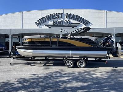 BOATZON | 2025 Bennington 22 MFB LUXE YAMAHA VF150 BOATZON | 2025 Bennington 22 MFB LUXE YAMAHA VF150