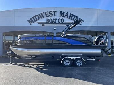 BOATZON | 2025 Bennington 22 MFB LUXE YAMAHA VF150 BOATZON | 2025 Bennington 22 MFB LUXE YAMAHA VF150