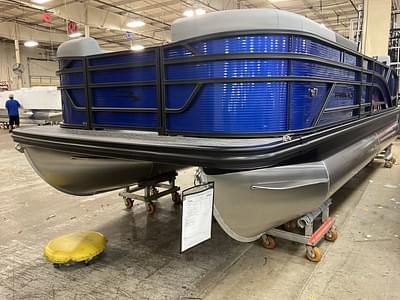 BOATZON | 2025 Bennington SV Series 20 SVSB