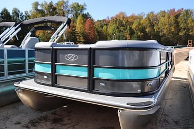 BOATZON | 2025 Bentley Pontoons 220 Navigator