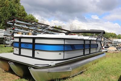 BOATZON | 2025 Bentley Pontoons 223 Bolt