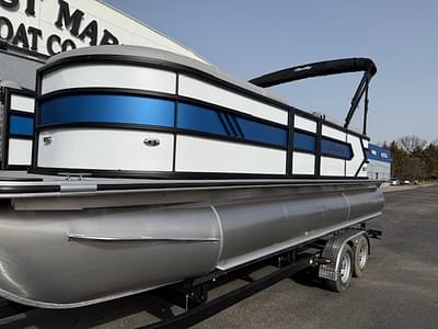 BOATZON | 2025 Bentley Pontoons 223 Bolt Suzuki DF150 BOATZON | 2025 Bentley Pontoons 223 Bolt Suzuki DF150