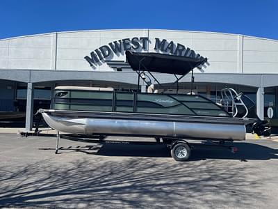 BOATZON | 2025 Bentley Pontoons 223 Swingback  Suzuki DF150