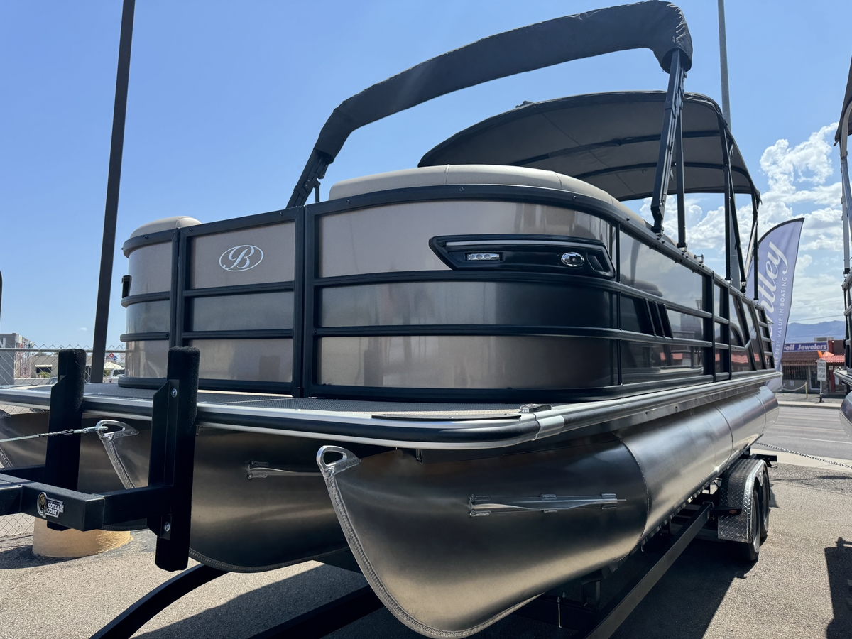2025 Bentley Pontoons Bentley Pontoons 253 ELITE SWINGBACK W 400HP MERCURY  VM CUSTOM PRO TRAILER 2025 - Sold Boat