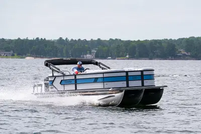 BOATZON | 2025 Bentley Pontoons Bolt 223 BOATZON | 2025 Bentley Pontoons Bolt 223