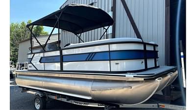 BOATZON | 2025 Bentley Pontoons Bolt