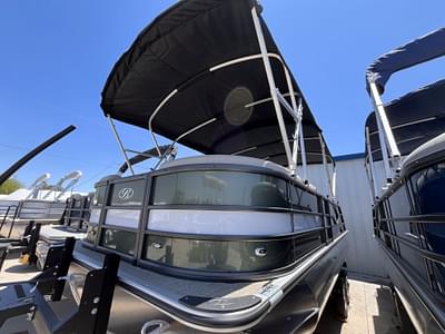 BOATZON | 2025 Bentley Pontoons LEGACY 223 SWINGBACK