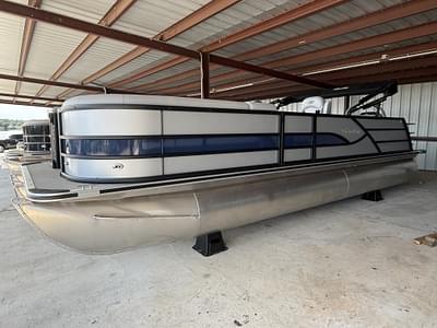 BOATZON | 2025 Bentley Pontoons Legacy 243 Swingback 34 Tube BOATZON | 2025 Bentley Pontoons Legacy 243 Swingback 34 Tube