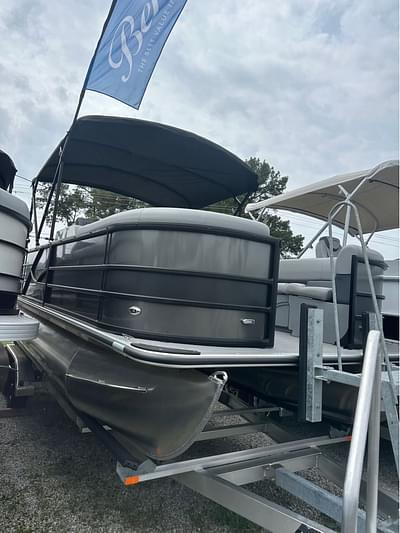 BOATZON | 2025 Bentley Pontoons Legacy Cruise 200 BOATZON | 2025 Bentley Pontoons Legacy Cruise 200