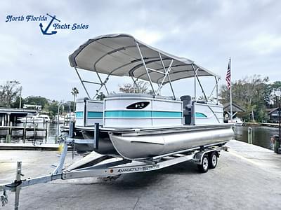 BOATZON | 2025 Bentley Pontoons Legacy Navigator 223 BOATZON | 2025 Bentley Pontoons Legacy Navigator 223