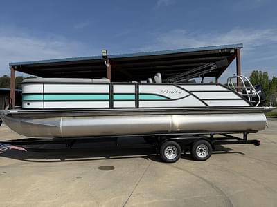 BOATZON | 2025 Bentley Pontoons Legacy Swingback 240 BOATZON | 2025 Bentley Pontoons Legacy Swingback 240