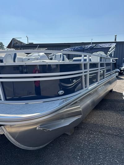 BOATZON | 2025 Berkshire Pontoons 20GCR BOATZON | 2025 Berkshire Pontoons 20GCR