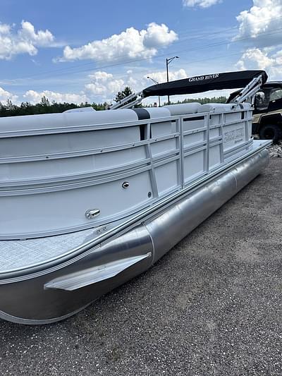 BOATZON | 2025 Berkshire Pontoons 20GCRB