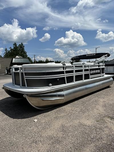 BOATZON | 2025 Berkshire Pontoons 20GCRB