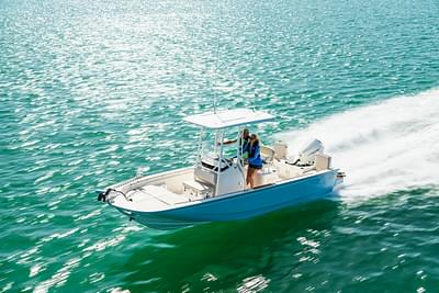 BOATZON | 2025 Boston Whaler 210 Montauk