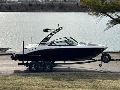 BOATZON | 2025 Chaparral 21 SSi